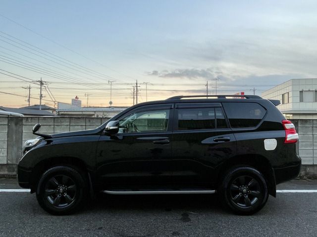 TOYOTA LANDCRUISER PRADO 2015 Image 31