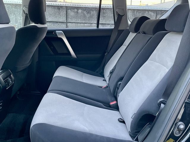 TOYOTA LANDCRUISER PRADO 2015 Image 31