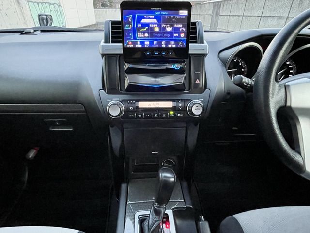 TOYOTA LANDCRUISER PRADO 2015 Image 31