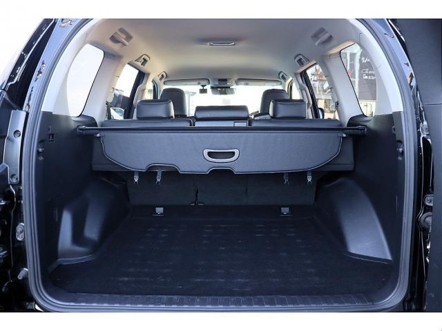 TOYOTA LANDCRUISER PRADO 2022 Image 31