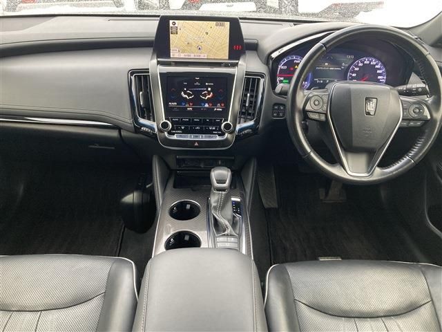 TOYOTA CROWN SEDAN HYBRID 4 2018 Image 31