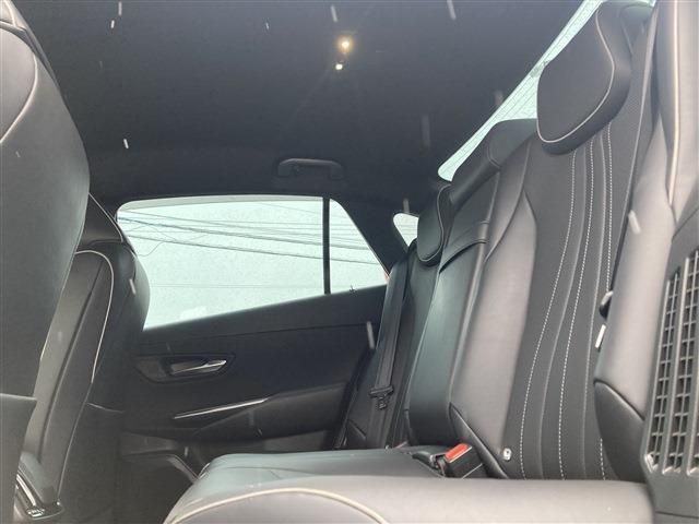 TOYOTA CROWN SEDAN HYBRID 4 2018 Image 31