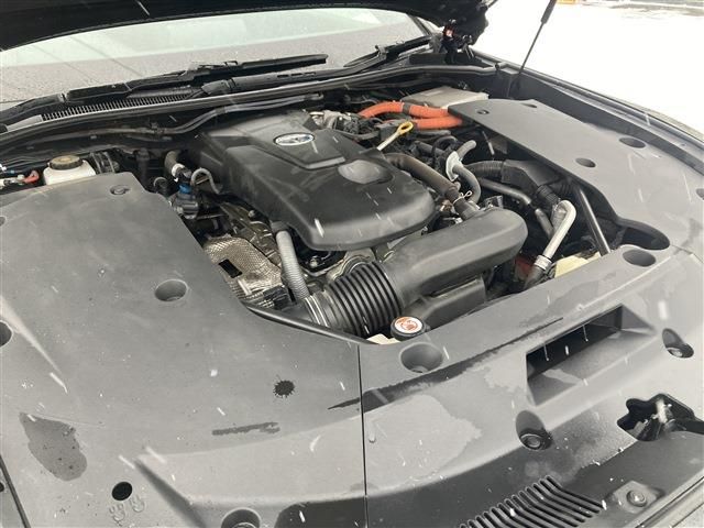 TOYOTA CROWN SEDAN HYBRID 4 2018 Image 31