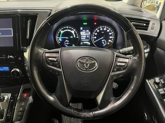 TOYOTA ALPHARD HYBRID 4WD 2018 Image 31