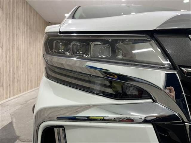 TOYOTA ALPHARD HYBRID 4WD 2018 Image 31
