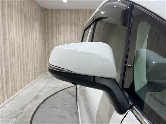 TOYOTA ALPHARD HYBRID 4WD 2018 Image 31