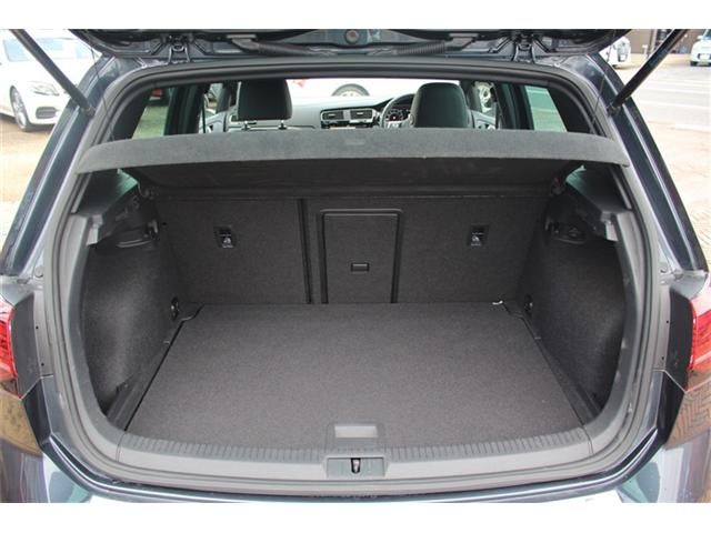 VOLKSWAGEN GOLF GTI 2019 Image 31