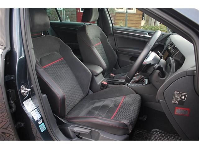 VOLKSWAGEN GOLF GTI 2019 Image 31