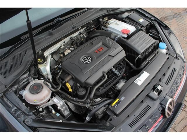 VOLKSWAGEN GOLF GTI 2019 Image 31