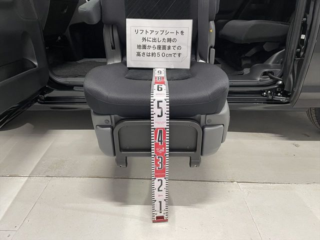 DAIHATSU TANTO CUSTOM 2018 Image 31