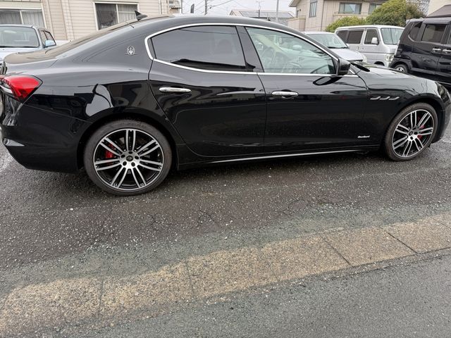 MASERATI GHIBLI SEDA 2021 Image 31