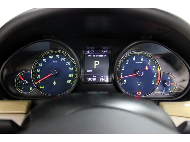 MASERATI GRANCABRIO 2011 Image 31