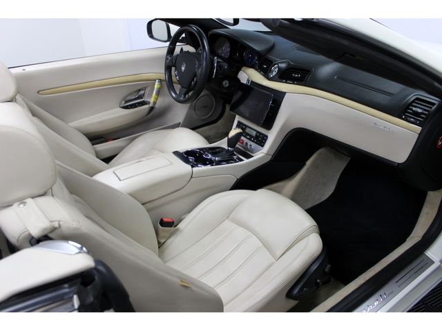MASERATI GRANCABRIO 2011 Image 31