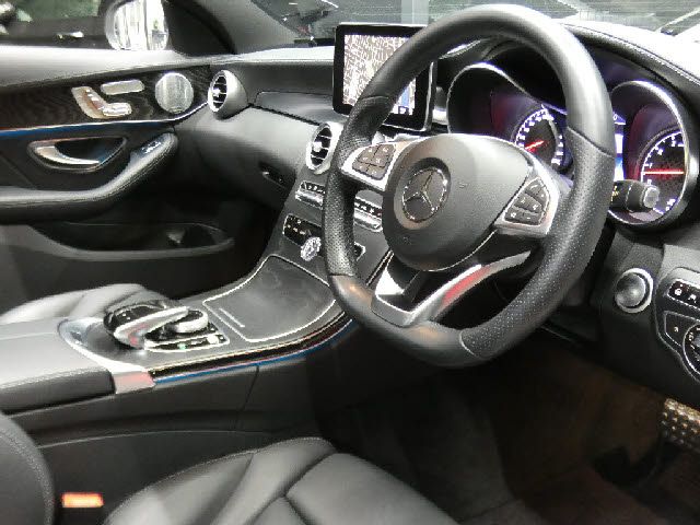 MERCEDES BENZ MERCEDES AMG C CLASS 2016 Image 31