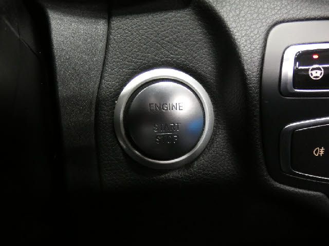 MERCEDES BENZ MERCEDES AMG C CLASS 2016 Image 31