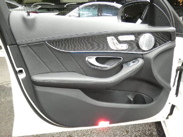 MERCEDES BENZ MERCEDES AMG C CLASS 2016 Image 31