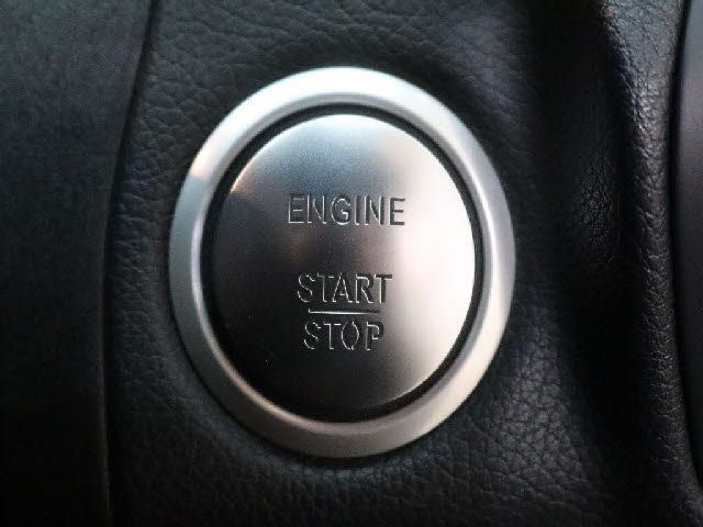 MERCEDES BENZ C CLAS 2014 Image 31