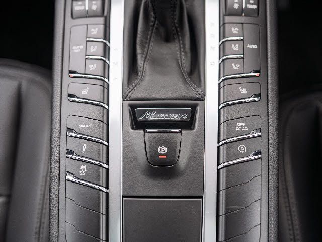 PORSCHE MACAN 2014 Image 31