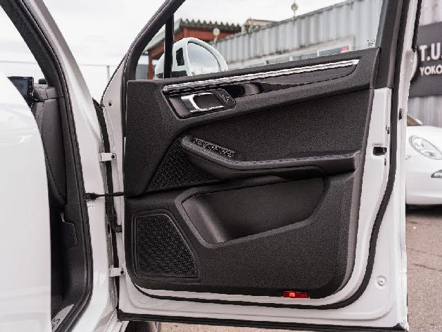 PORSCHE MACAN 2014 Image 31