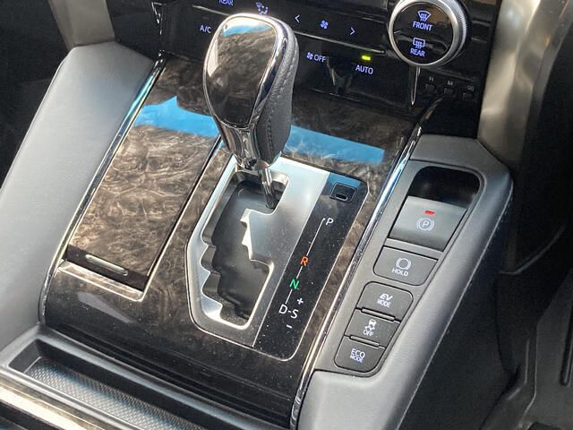 TOYOTA ALPHARD HYBRID 4WD 2023 Image 31