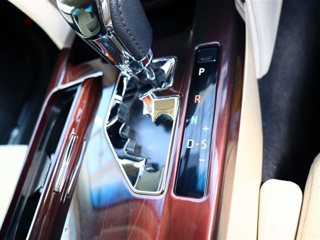 TOYOTA CROWN SEDAN 2013 Image 31