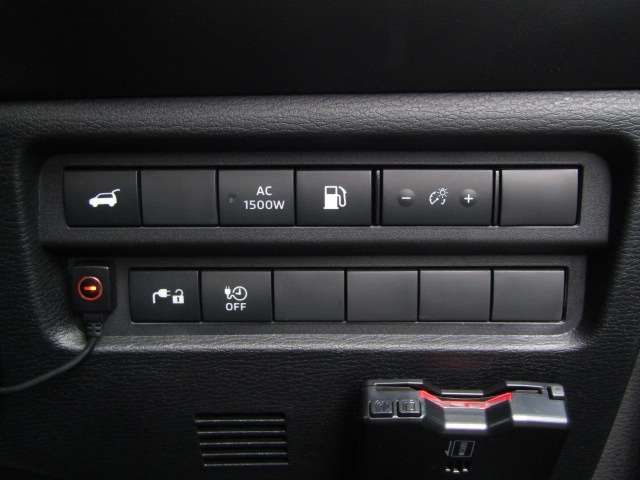 MITSUBISHI OUTLANDER 4WD 2023 Image 31
