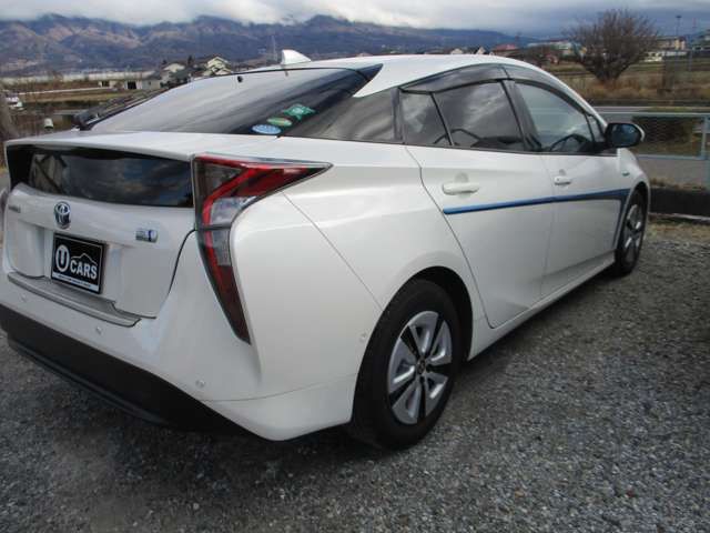 TOYOTA PRIUS 2016 Image 31