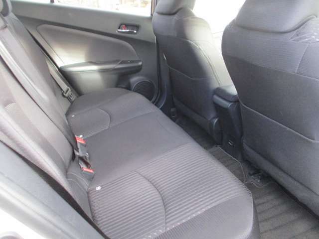 TOYOTA PRIUS 2016 Image 31