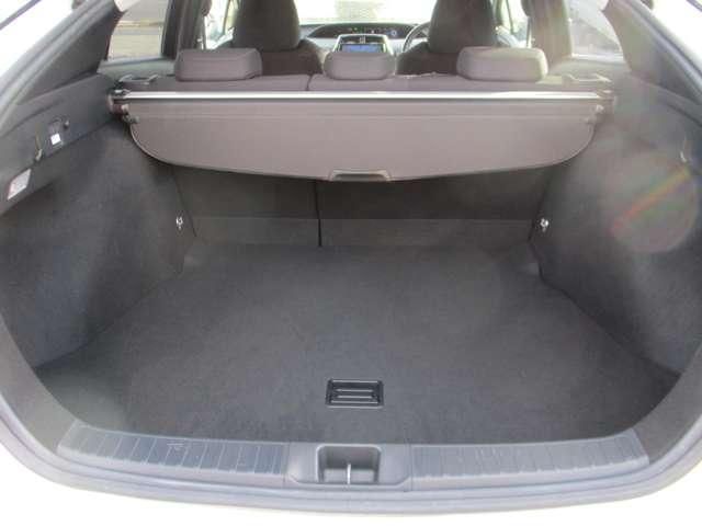 TOYOTA PRIUS 2016 Image 31