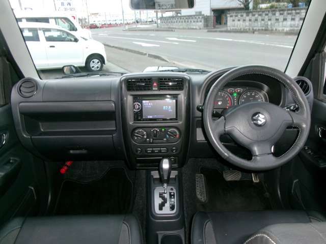 SUZUKI JIMNY 4WD 2012 Image 31