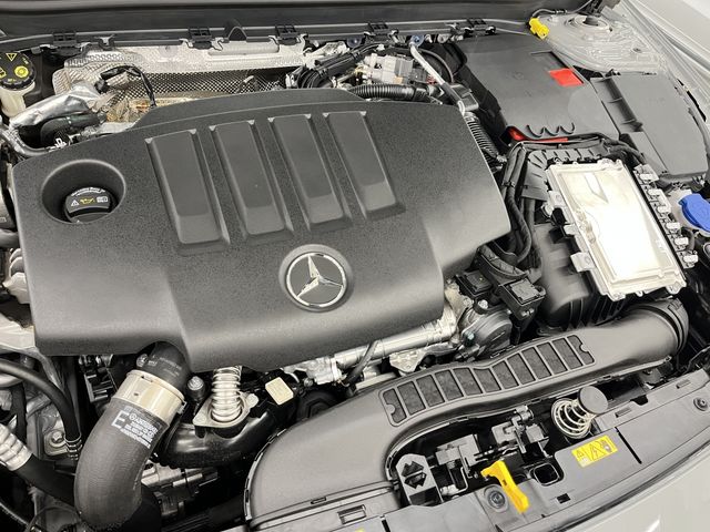 MERCEDES BENZ A CLAS 2025 Image 31