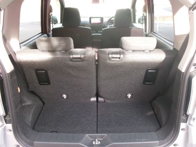 DAIHATSU MOVE CUSTOM 2018 Image 31