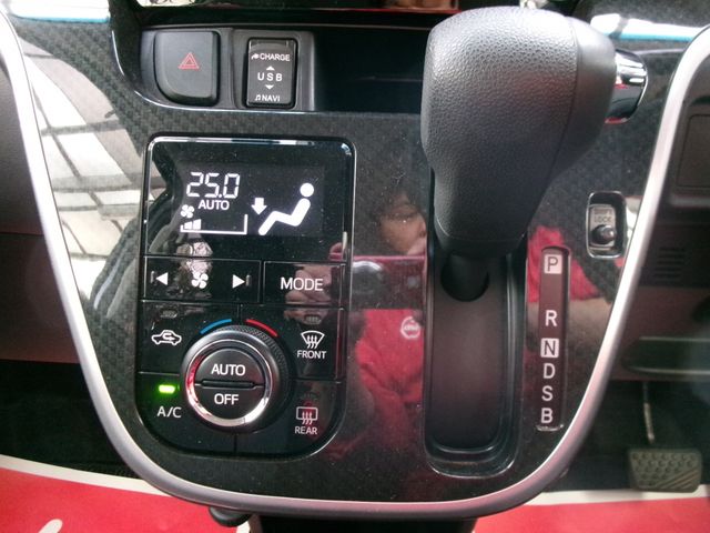 DAIHATSU MOVE CUSTOM 2018 Image 31