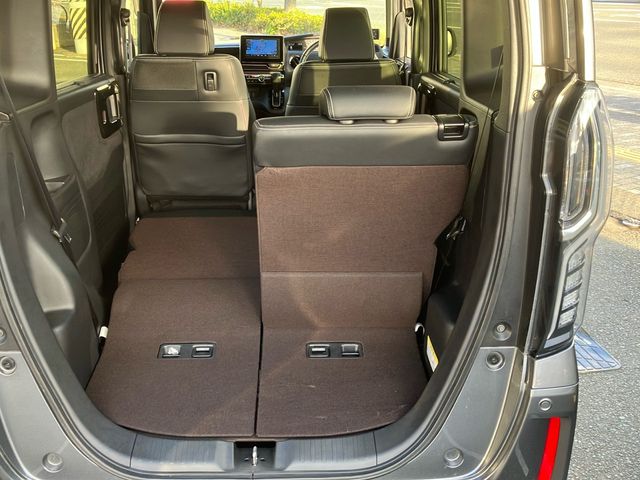 HONDA N BOX CUSTOM 2019 Image 31