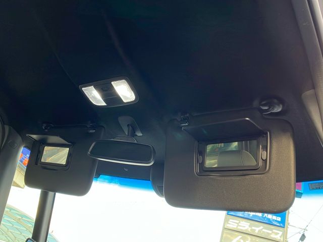 HONDA N BOX CUSTOM 2019 Image 31