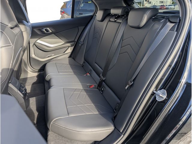 BMW 1SERIES 2025 Image 31