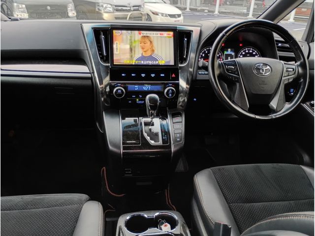 TOYOTA ALPHARD 2017 Image 31
