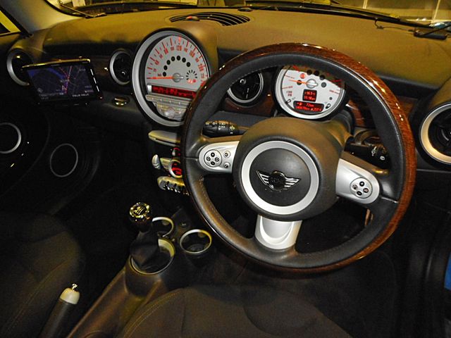 BMW MINI COOPER S 2007 Image 31