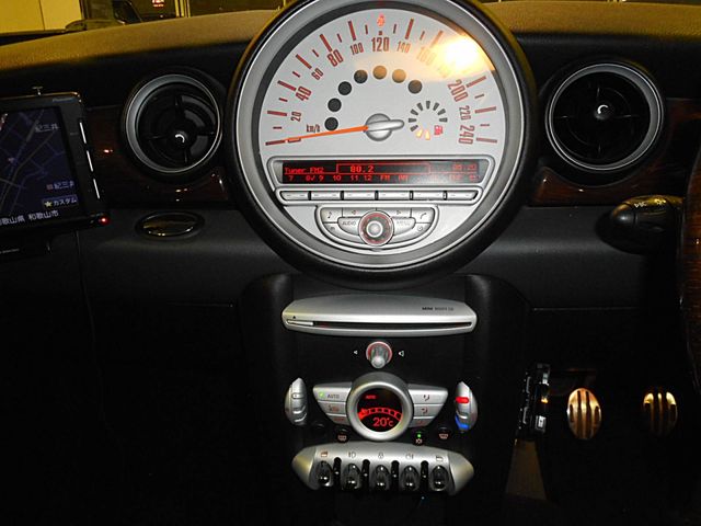 BMW MINI COOPER S 2007 Image 31