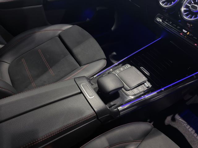 MERCEDES BENZ GLA CL 2021 Image 31