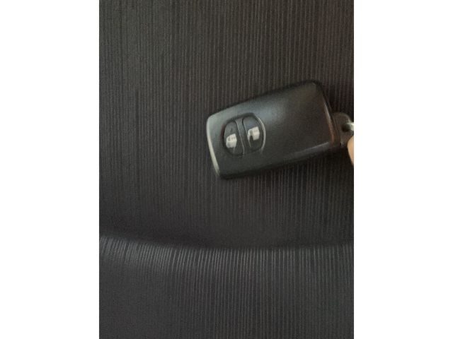 TOYOTA PRIUS 2013 Image 31