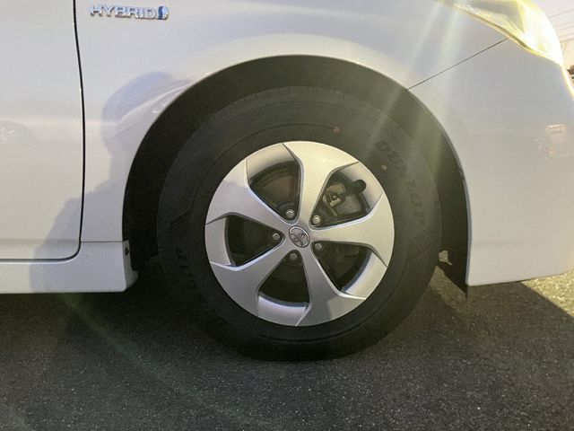 TOYOTA PRIUS 2013 Image 31