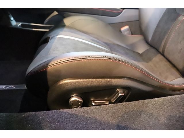 LOTUS EMIRA 2023 Image 31