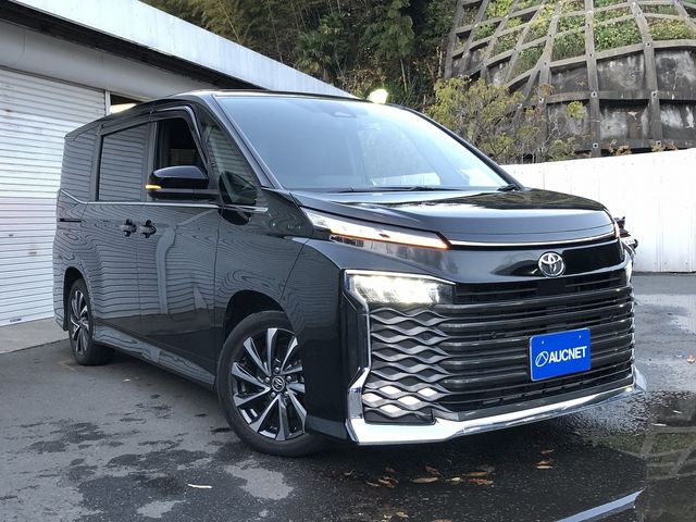 TOYOTA VOXY 2022 Image 31