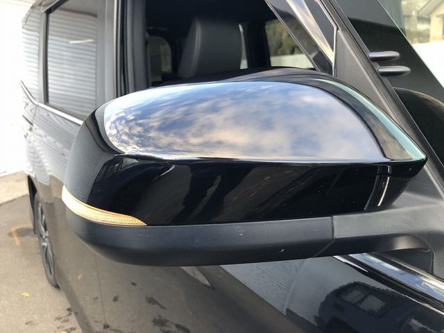 TOYOTA VOXY 2022 Image 31