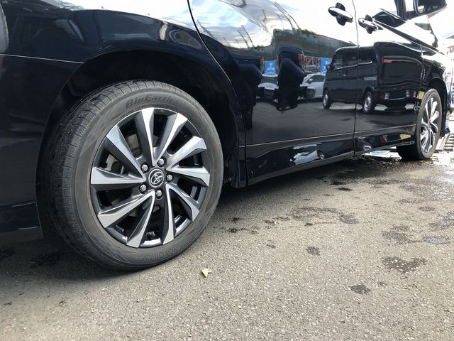 TOYOTA VOXY 2022 Image 31