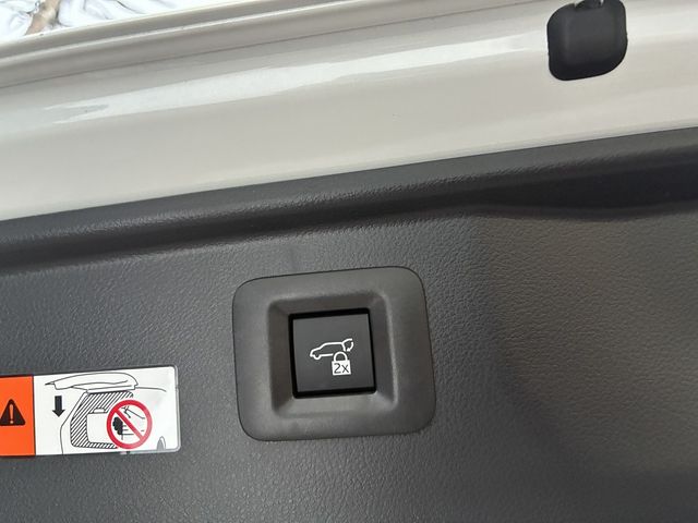 TOYOTA ALPHARD HYBRID 4WD 2024 Image 31