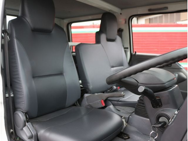 ISUZU ELF 2017 Image 31