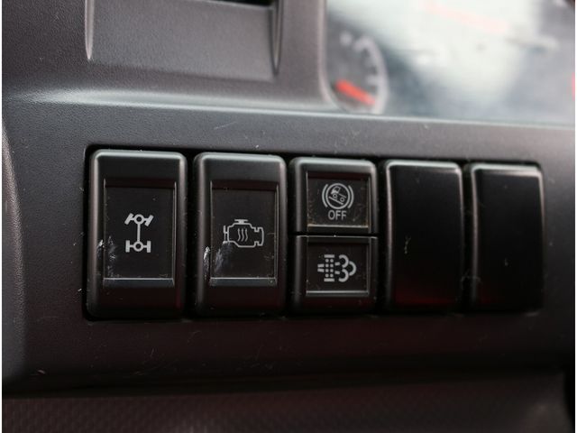 ISUZU ELF 2017 Image 31