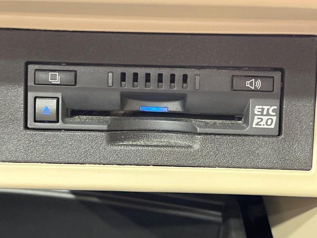 TOYOTA LANDCRUISER PRADO 2022 Image 31